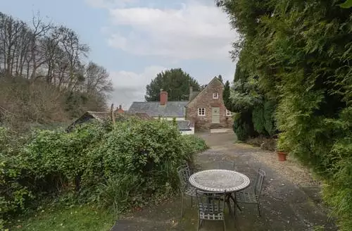 2 bedroom Anvil Cottage in Blakeney