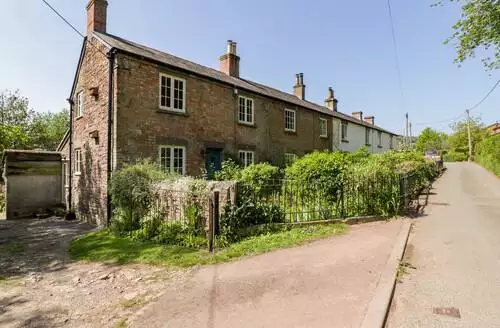 2 bedroom Pennfields in Blakeney