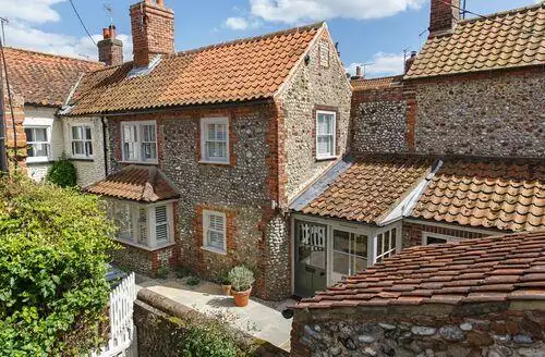 3 bedroom Sea Holly House in Blakeney