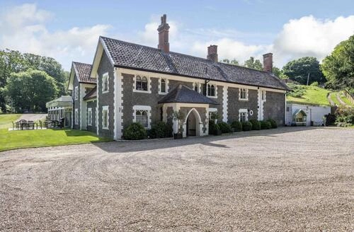 7 bedroom 7 Bed Cottage In Northrepps in Norfolk