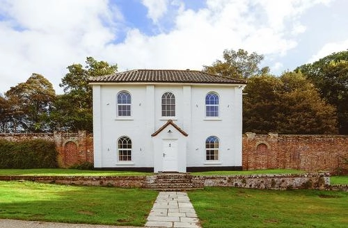 3 bedroom Estate Cottage in Norfolk