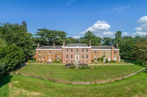 9 bedroom Inglethorpe Hall in Norfolk