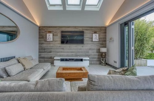 4 bedroom The Retreat Luxury Coastal Villa Near Sandringham Crabpot Cottages Hunstanton in Norfolk