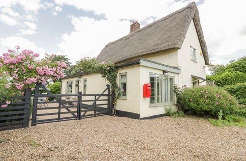 2 bedroom Waveney Cottage in Norfolk