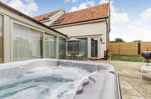 2 bedroom Woodcrest Barn Cottage   Ukc1065 in Norfolk