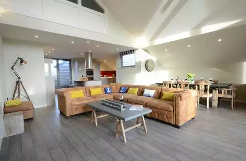 3 bedroom King George Penthouse in Suffolk