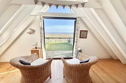 1 bedroom 1 Bed Cottage In Kessingland beach and hot tub in Suffolk