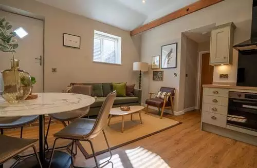 2 bedroom Dunes Cottage beach and hot tub in Suffolk