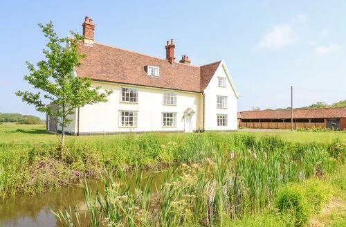 8 bedroom South Grange House   Sleep 16 in Suffolk