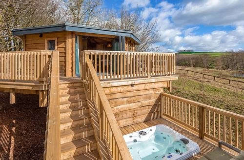 1 bedroom Tissington Treehouses in Derbyshire