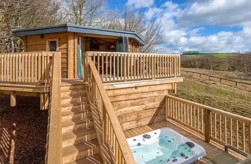 1 bedroom Tissington Treehouses in Peak District