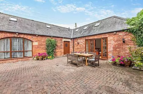 2 Bed Cottage In Morpeth