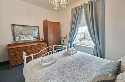3 Bed Cottage In Morpeth