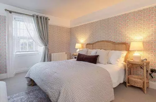 3 Bed Cottage In North Sunderland