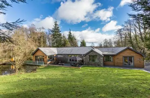 5 bedroom Bracken Ground in Lake District