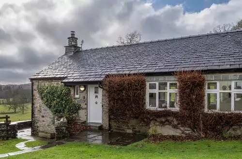 2 bedroom Dove Cottage in Lake District