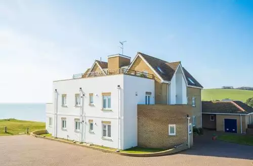 1 bedroom 1 Bed Apartment In Freshwater in Isle Of Wight