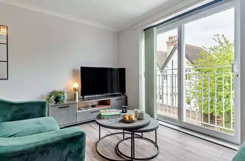 2 bedroom 2 Bed Apartment In Freshwater in Isle Of Wight