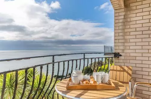 2 bedroom 2 Bed Apartment In Ventnor in Isle Of Wight