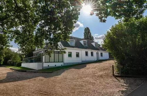 5 bedroom 5 Bed Cottage In Seaview beach and hot tub in Isle Of Wight