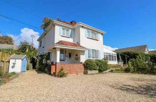 4 bedroom Topsails in Isle Of Wight