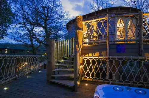 1 bedroom Woodside Bay Treehouse in Isle Of Wight