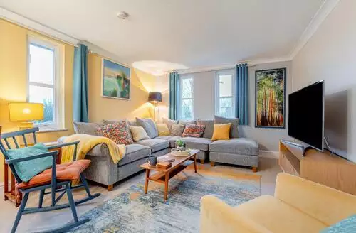 2 bedroom 2 Bed Apartment In Sandhurst in Kent