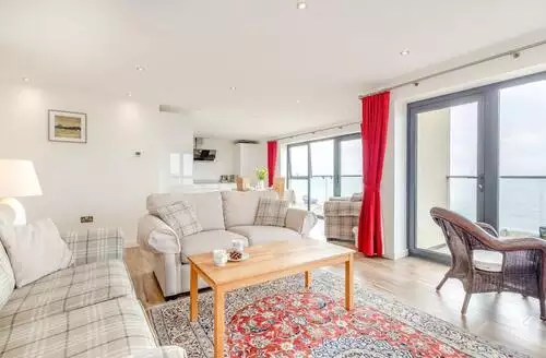 3 bedroom 3 Bed Apartment In Hythe in Kent