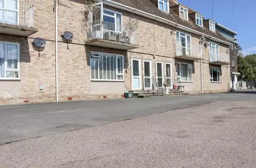 1 bedroom 3 Elm Court in Kent