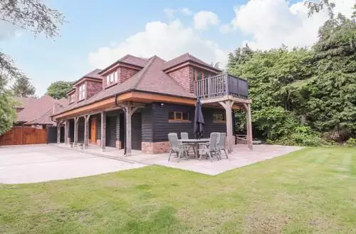 3 bedroom The Barn At Mulberry Lodge in Kent