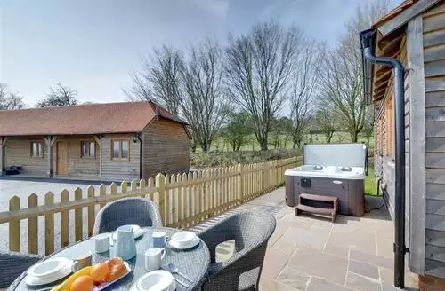 2 bedroom 2 Bed Cottage In Tenterden in Kent