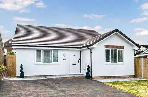 2 bedroom Manor Lodge in Kent