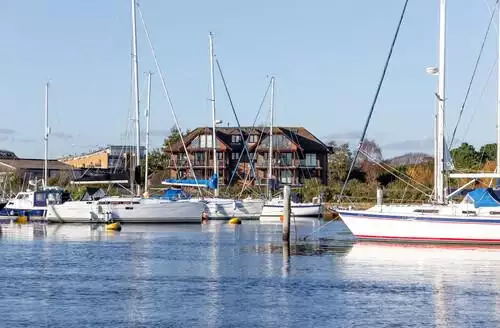 2 bedroom 2 Island Point in New Forest