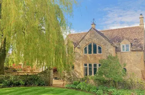 4 bedroom Abbeville Barn in Oxfordshire