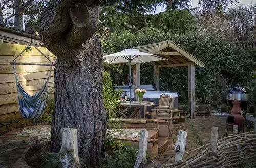 2 bedroom Walnut in Oxfordshire