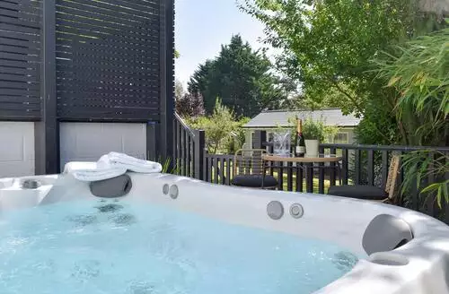 1 bedroom The White House Retreat in Sussex