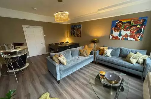 4 bedroom Stay Robun in Bath
