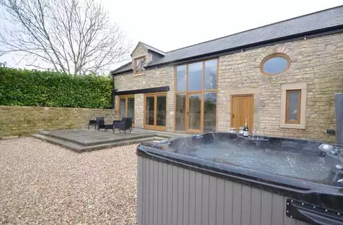 2 bedroom 2 Bed Cottage In Bath in Bath