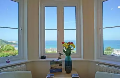 2 bedroom Amethyst in Cornwall