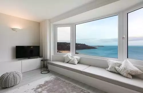2 bedroom Golden Heights in Cornwall