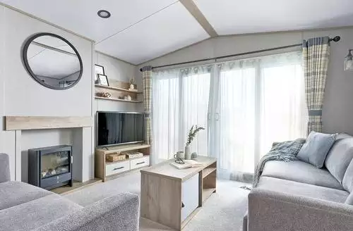 2 bedroom Premium Plus Hot Tub 2 Holiday Home Slps 6 (Pet) in Cornwall