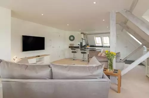2 bedroom Stores And Supplies in Cornwall