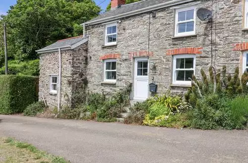 2 Cliff Cottages