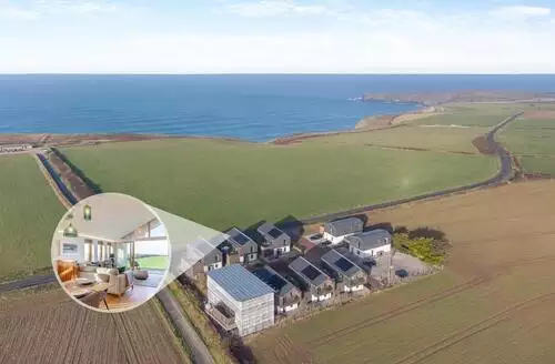 3 Bed Cottage In St. Eval