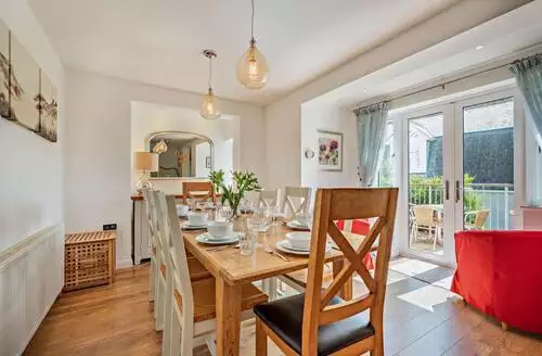 4 Bed Cottage In Fowey