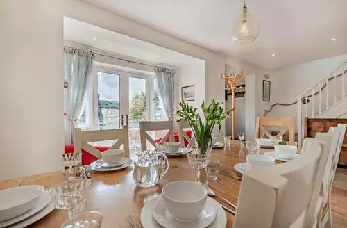4 Bed Cottage In Fowey