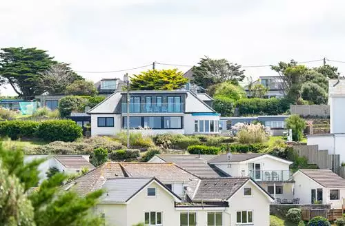 9 bedroom Blue Bay Beach House beach and hot tub in Cornwall