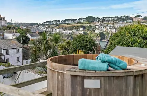 5 bedroom 5 Bed Cottage In Fowey in Cornwall