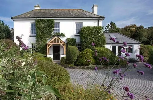 3 bedroom Penlaurel in Cornwall