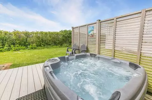 3 bedroom Sandy Pebble Deluxe (Pet) in Cornwall